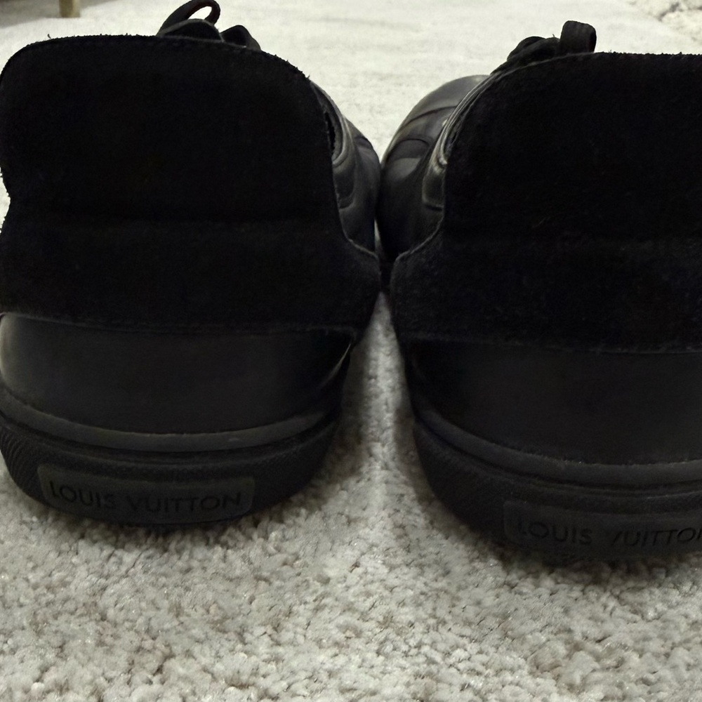 Louis Vuitton Black Men's Sneakers with Zipper Detail - Picture 2 of 7